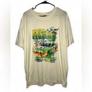 MANFINITY Cream Racing Graphic Tee